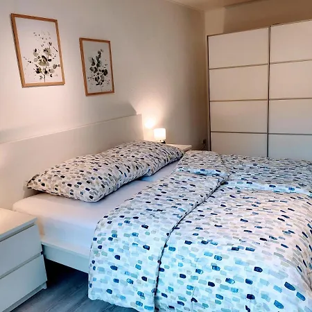 Idyllische Stadtrand-fewo Apartamento
